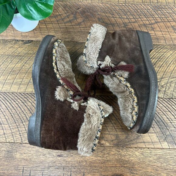 YODELERS 8 Vintage 60s 70s Suede and Fur Boots 8 - Picture 4 of 8